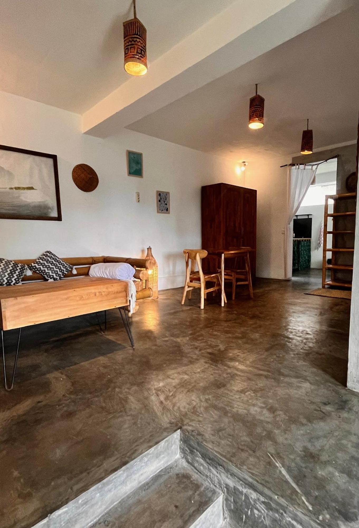 Vertical House Bali อูลูวาตู ภายนอก รูปภาพ